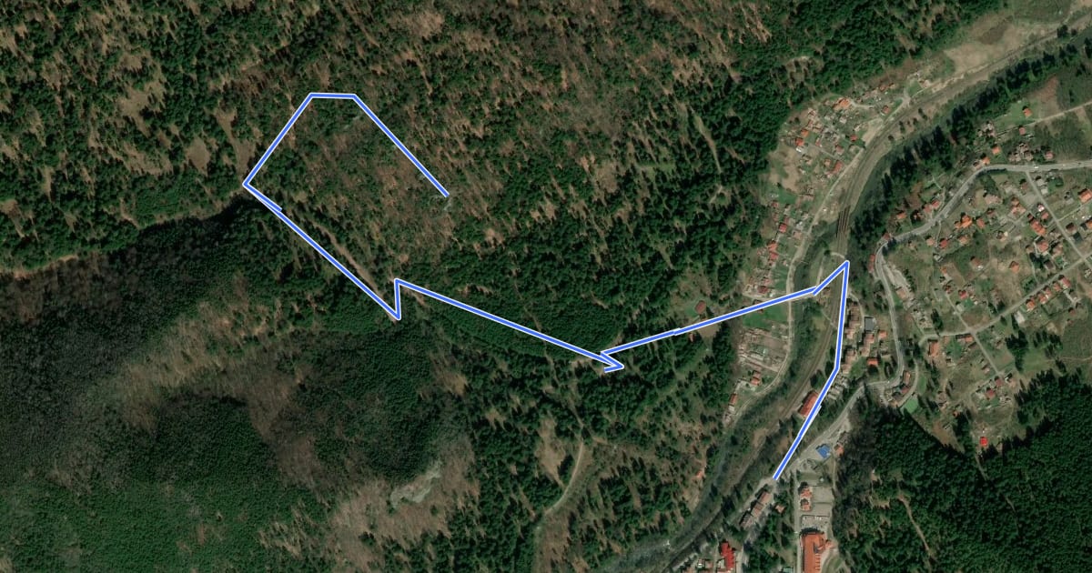 Маршрут oraș Băile Tușnad - Pârâul Minei - Stâncile Turnuri на спутниковом снимке