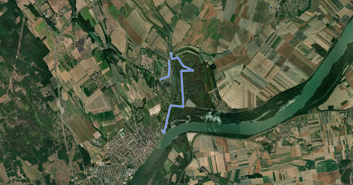 Маршрут P+ (Dunakömlőd) на спутниковом снимке