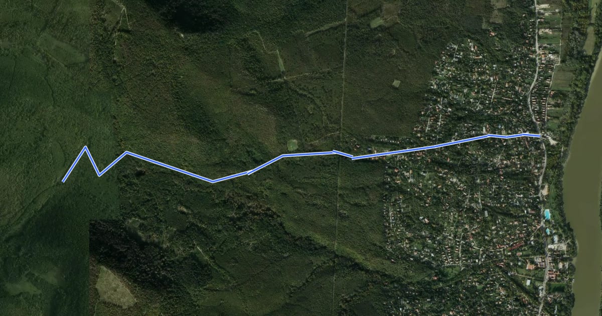 Маршрут P+ (Leányfalu, Alszeghy Kálmán tér aut. m. – Rekettyés-tó – Álló-rét) на спутниковом снимке