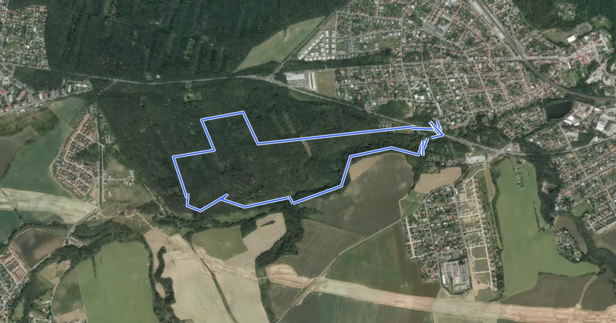 Маршрут Přírodní park Škvorecká obora – Králičina на спутниковом снимке