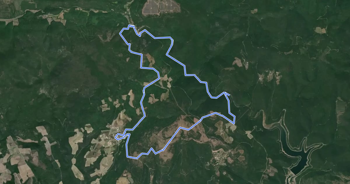 Маршрут Pézènes-les-Mines : vallée de la Peyne et village de Fos на спутниковом снимке