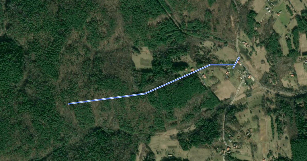 Маршрут P4 (Sűrű-erdő, pihenőhely – Orfalu, am.) на спутниковом снимке