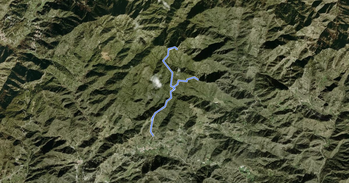 Маршрут Papoutsa Eagles's Nest Nature Trail на спутниковом снимке