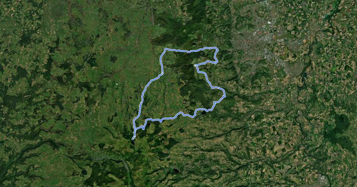 Маршрут Parcours dans les volcans - Cyclo на спутниковом снимке