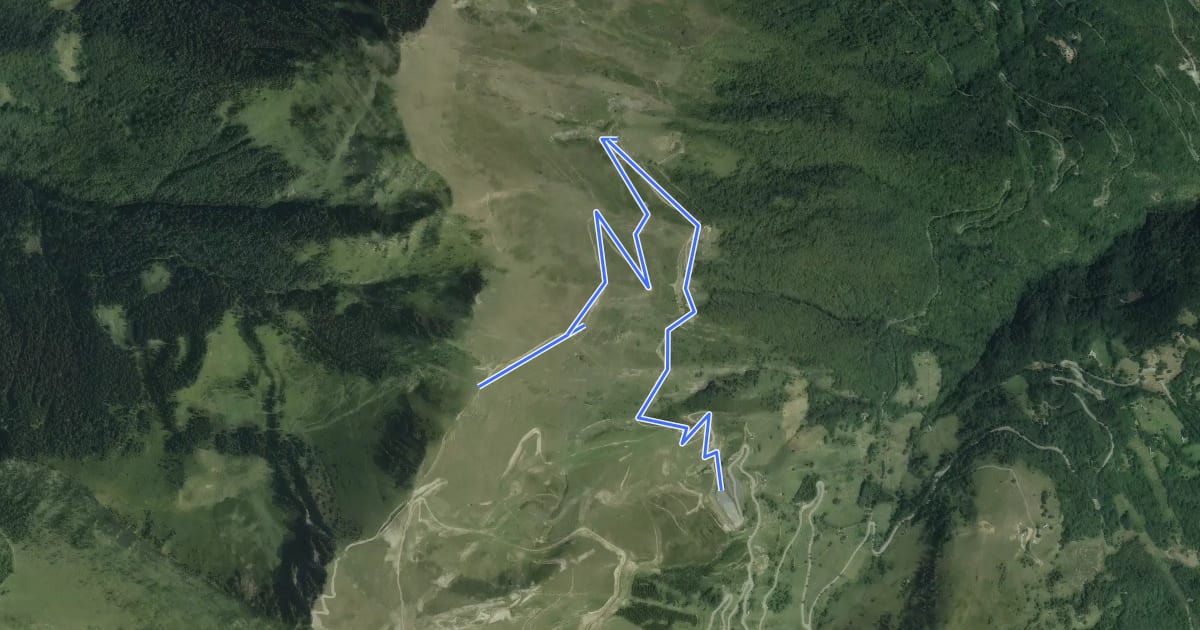 Маршрут Parcours Piétons Raquettes на спутниковом снимке