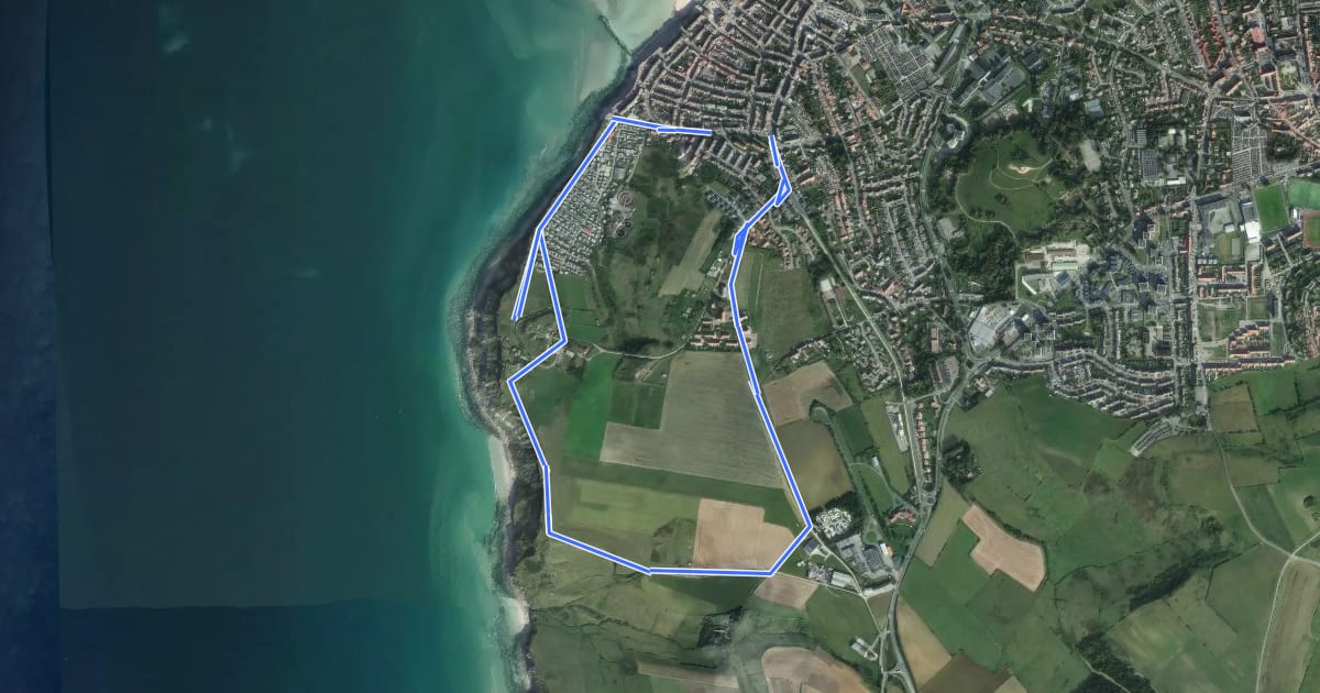 Маршрут Parcours Sentier du Littoral et Musée Radiomaritime на спутниковом снимке