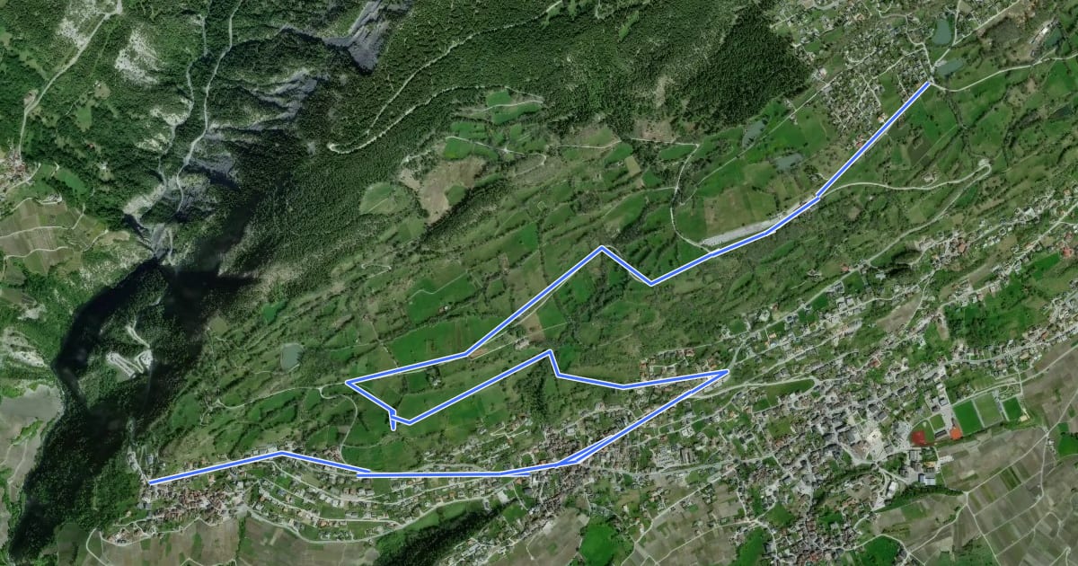 Маршрут Parcours villages на спутниковом снимке