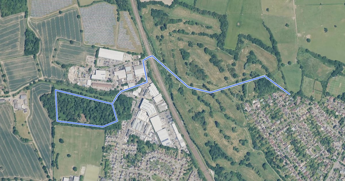 Маршрут Parkfield, Oakmere & Beyond 2 mile extension на спутниковом снимке