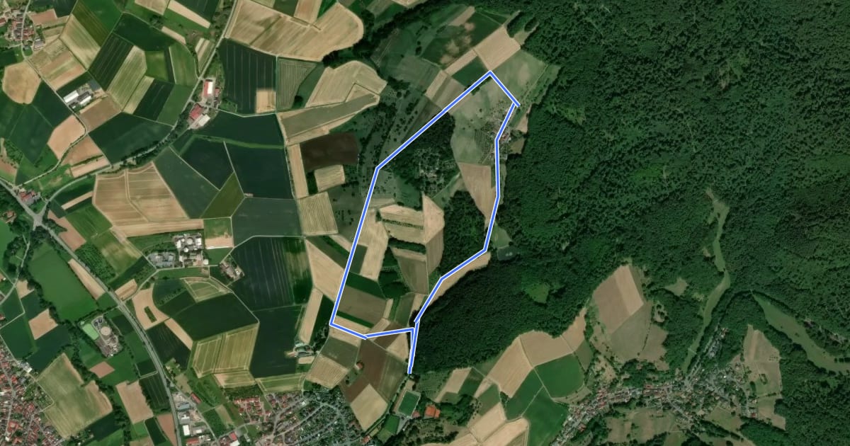 Маршрут Parkplatzrundwanderweg Am Hinterwald 3 : Vogelherdweg на спутниковом снимке