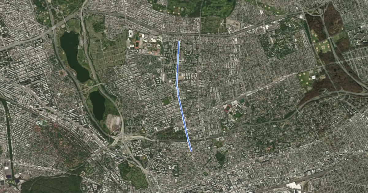 Маршрут Parsons Boulevard на спутниковом снимке