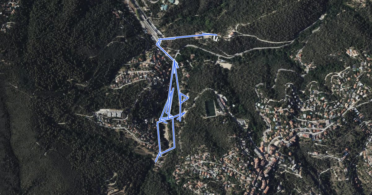 Маршрут Passejada pel pantà de Vallvidrera на спутниковом снимке