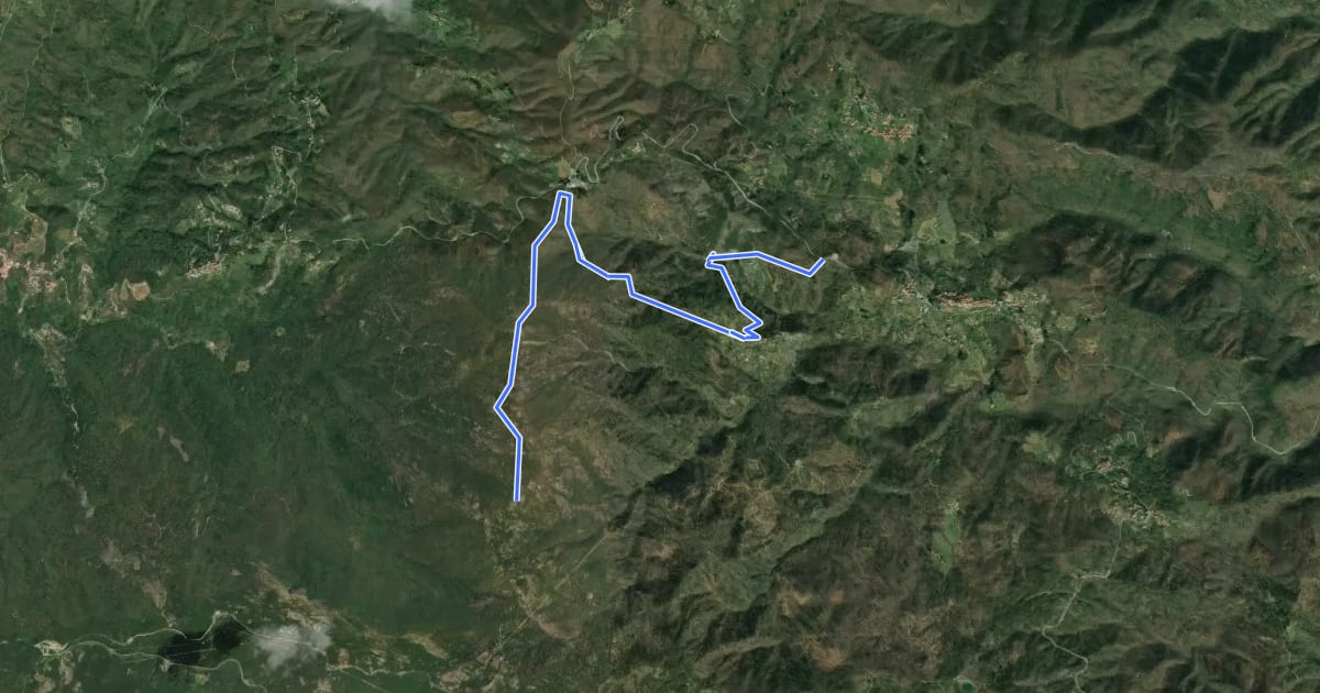 Маршрут Pavareto – La Mola – Sella Monte Stronzi на спутниковом снимке