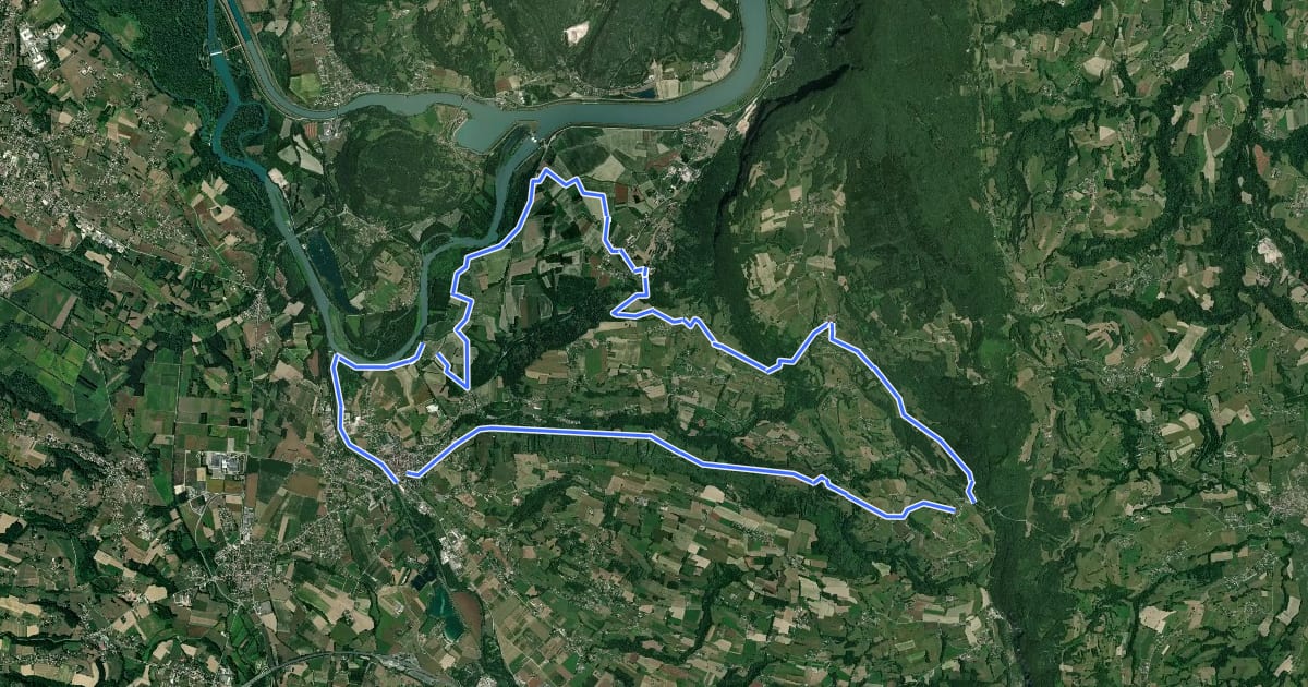 Маршрут Pays du lac d'Aiguebelette: Circuit VTT FFCT n°24 - Le vallon du Truison (rouge) на спутниковом снимке