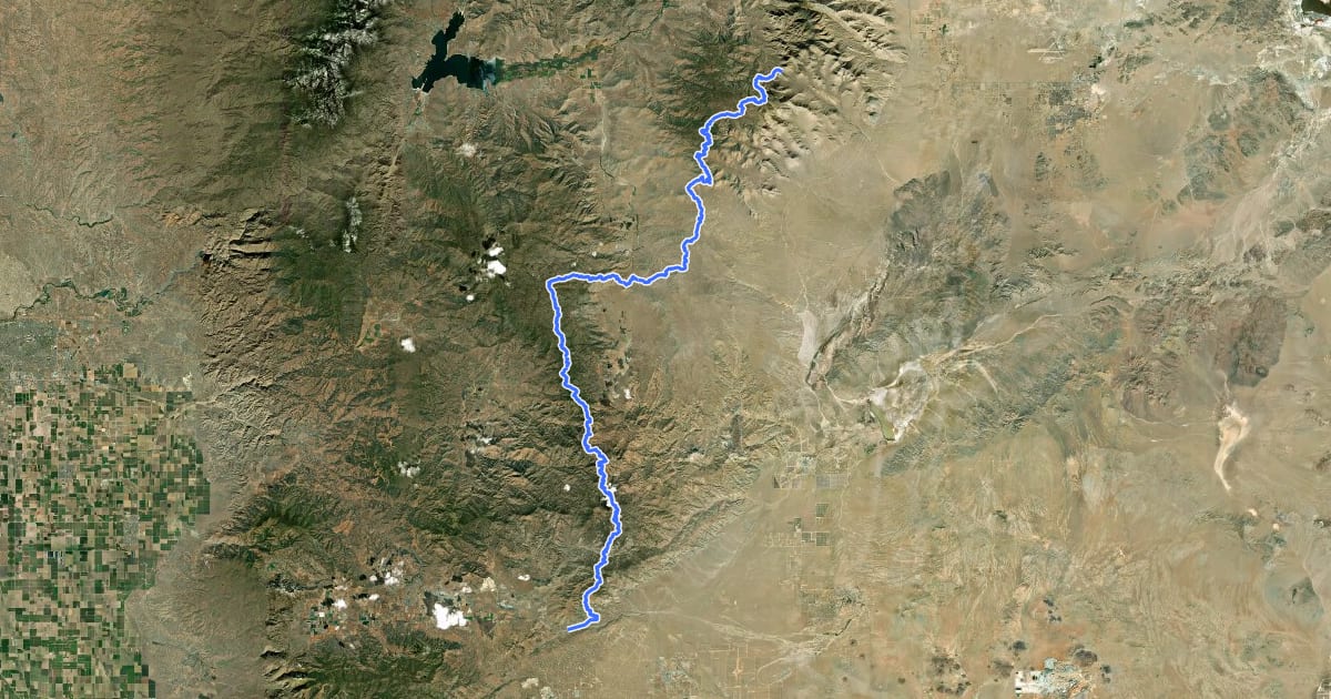 Маршрут PCT - California Section F на спутниковом снимке