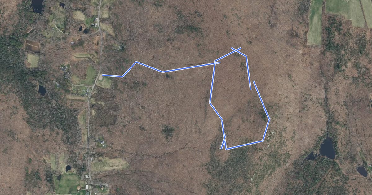 Маршрут Peaked Mountain Red Trails на спутниковом снимке