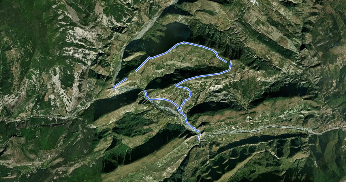 Маршрут Pelau (1397 m) на спутниковом снимке