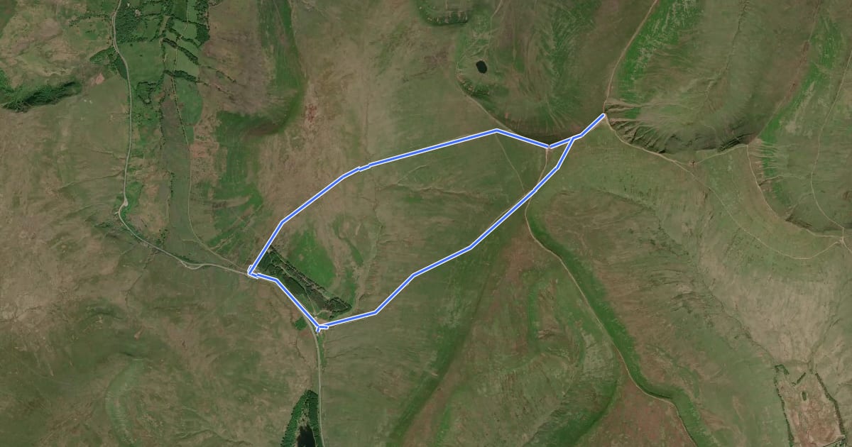 Маршрут Pen y Fan and Corn Du Circular Walk, East Wales на спутниковом снимке