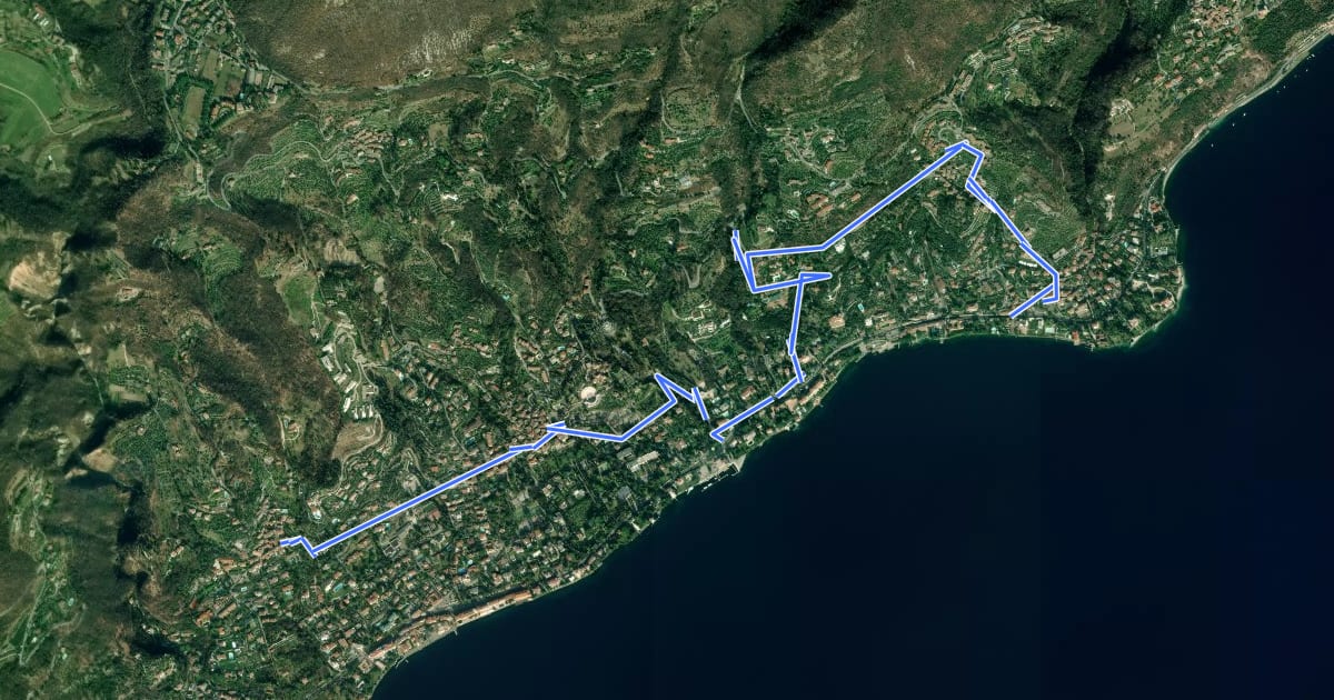 Маршрут Percorso Nero Gardone Riviera на спутниковом снимке