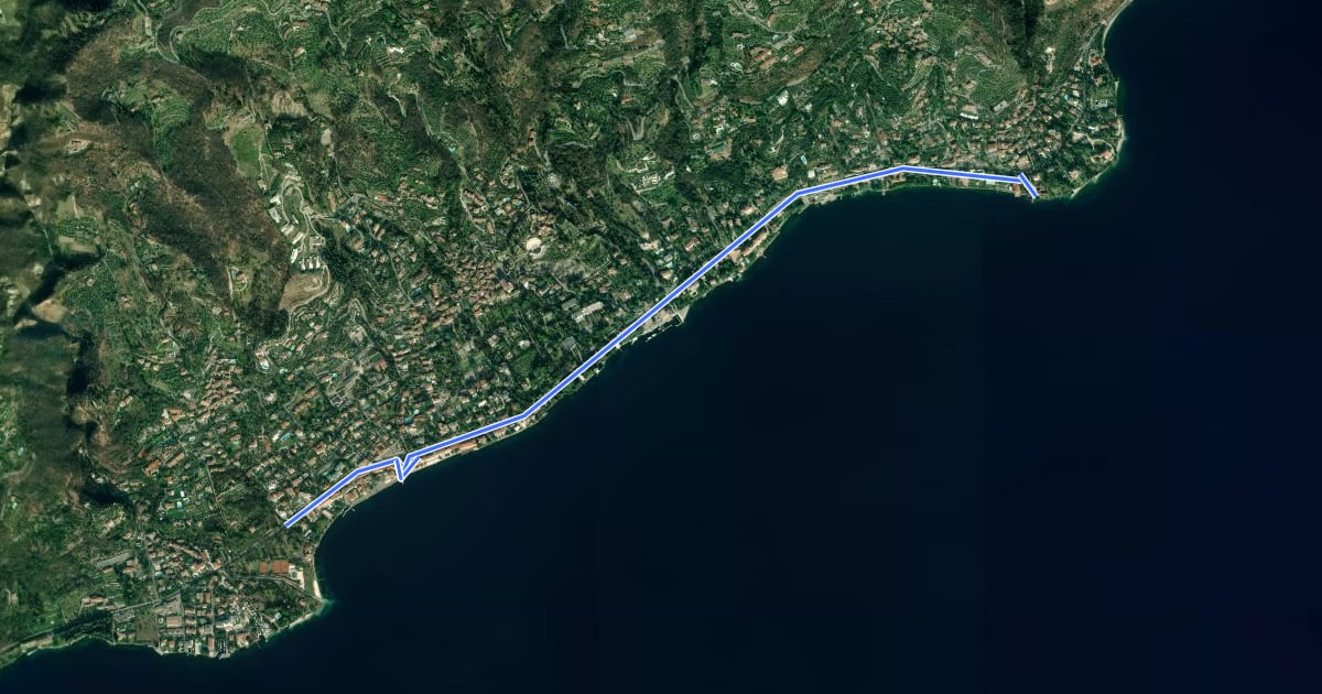 Маршрут Percorso Verde Gardone Riviera на спутниковом снимке