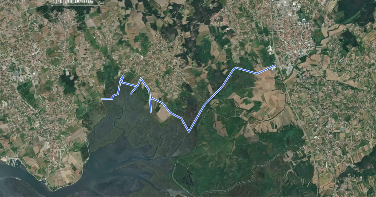 Маршрут Percurso das Ribeiras de Veiros на спутниковом снимке