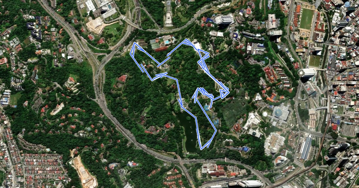 Маршрут Perdana Botanical Garden: Scenic walking loop via major features на спутниковом снимке