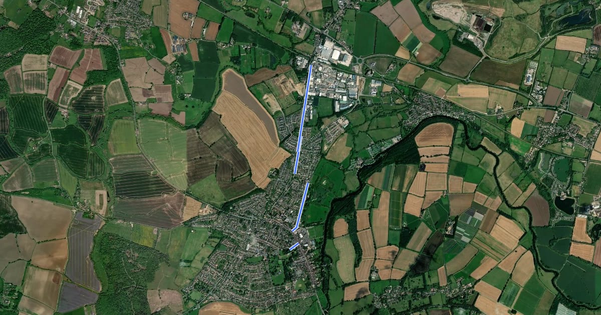 Маршрут Pershore railway station cycle route на спутниковом снимке