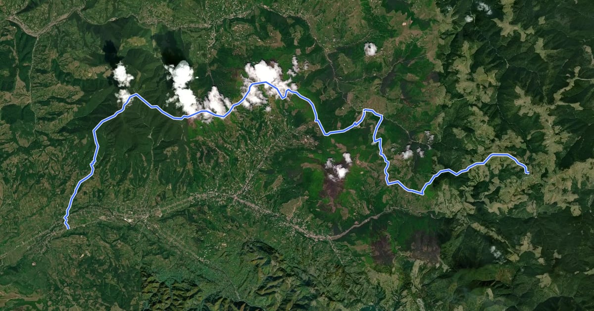Маршрут Piatra Fântânele - Mijlocenii Bârgăului на спутниковом снимке