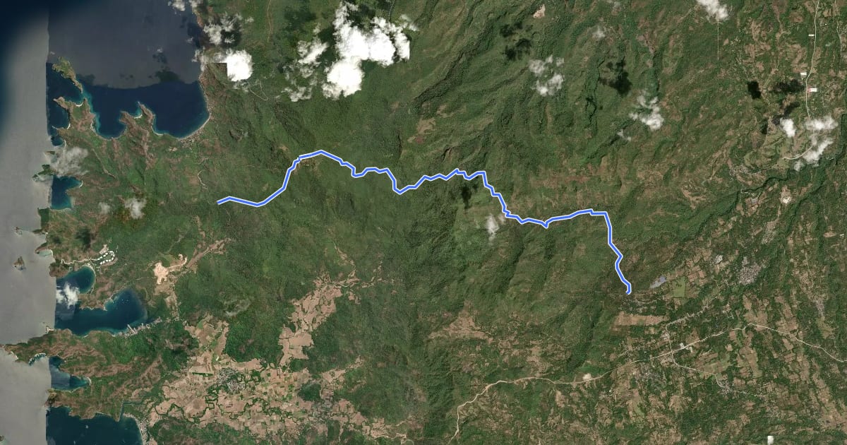 Маршрут Pico De Loro - Marami Traverse на спутниковом снимке