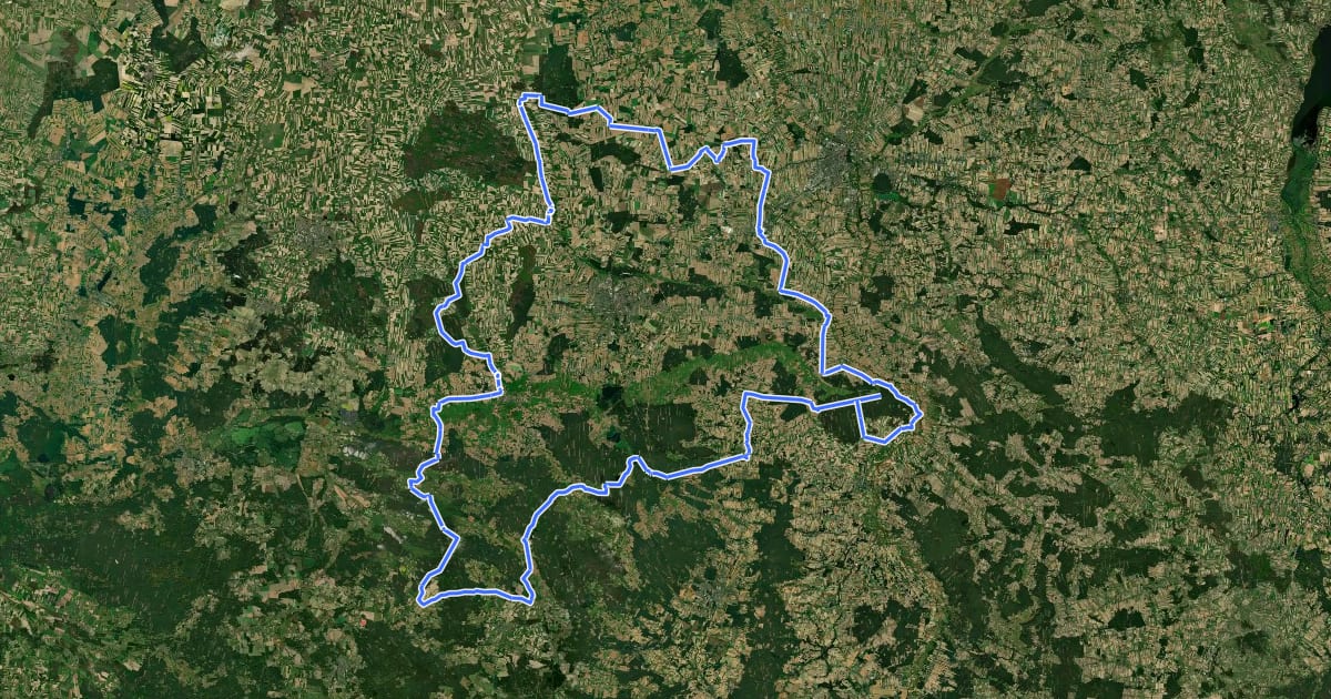 Маршрут Pierścień Wokół Powiatu Ostrowskiego на спутниковом снимке