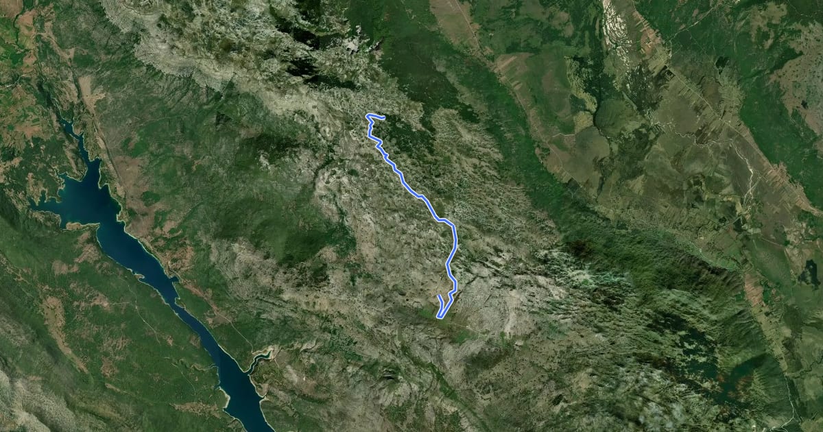 Маршрут Planinska staza planinarski dom sv. Jakov planinarsko sklonište PU Dinaridi (ratnim putem) на спутниковом снимке