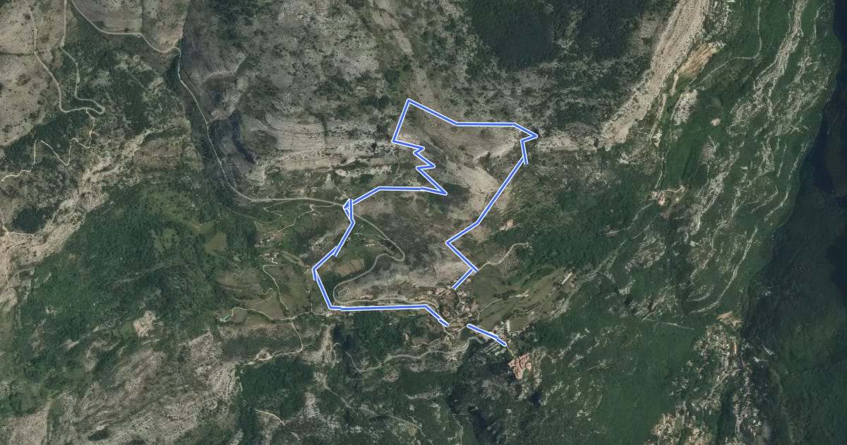 Маршрут Plateau de Cavillore на спутниковом снимке