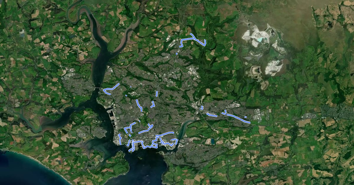 Маршрут Plymouth signed route network на спутниковом снимке