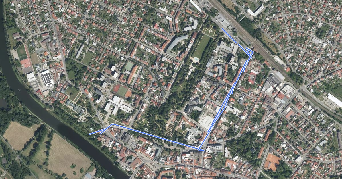 Маршрут Poděbrady - odbočka k žst. на спутниковом снимке