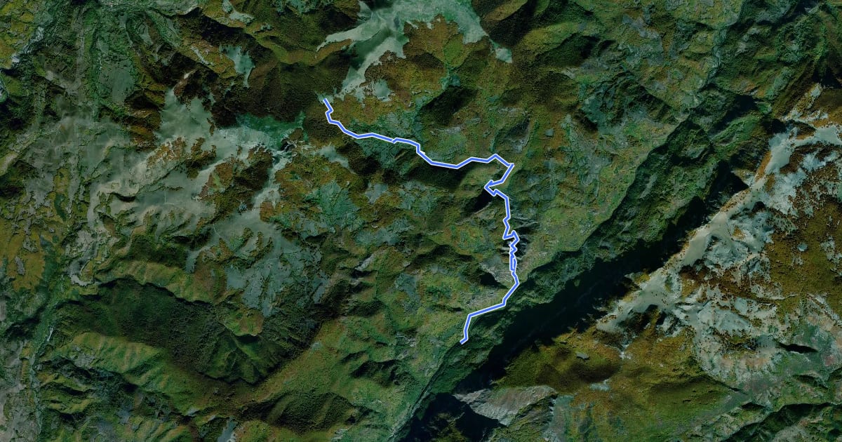 Маршрут Podul Țăsnei - Șaua Prislop на спутниковом снимке