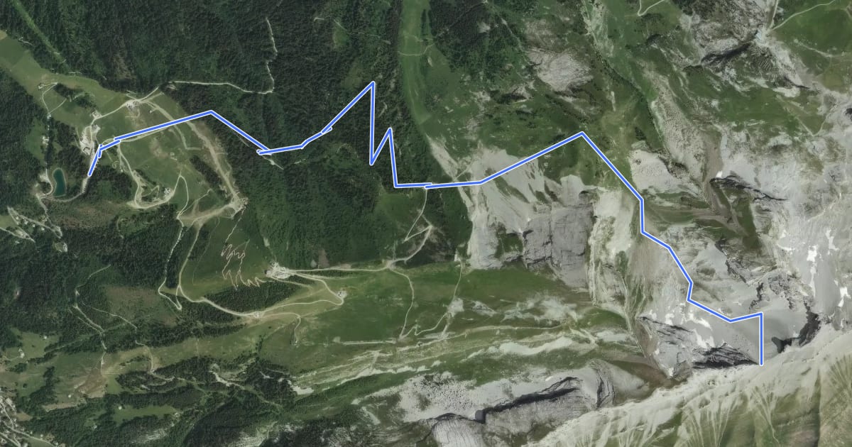 Маршрут Porte des Aravis par la Combe Creuse на спутниковом снимке