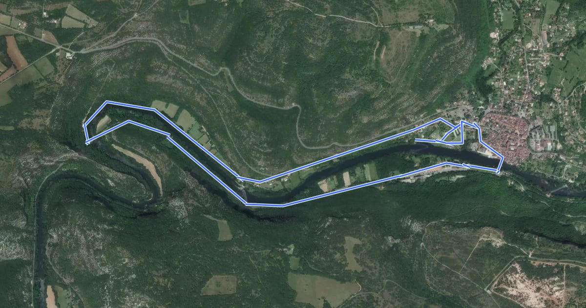 Маршрут PR 5 St-Antonin : Sentier de la Loutre на спутниковом снимке