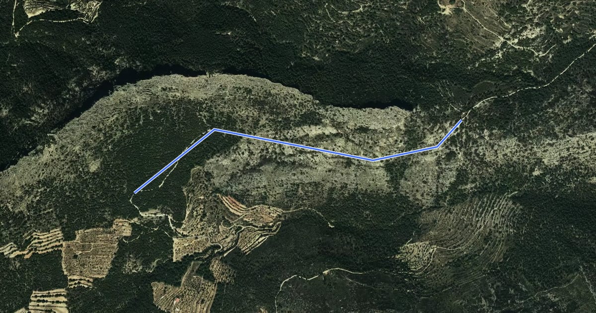 Маршрут PR-CV 13 на спутниковом снимке