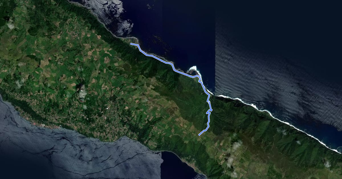 Маршрут PR01SJO Serra do Topo - Caldeira do Santo Cristo – Fajã dos Cubres на спутниковом снимке