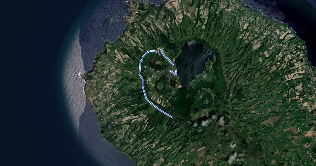 Маршрут PR03SMI Vista do Rei - Sete Cidades на спутниковом снимке