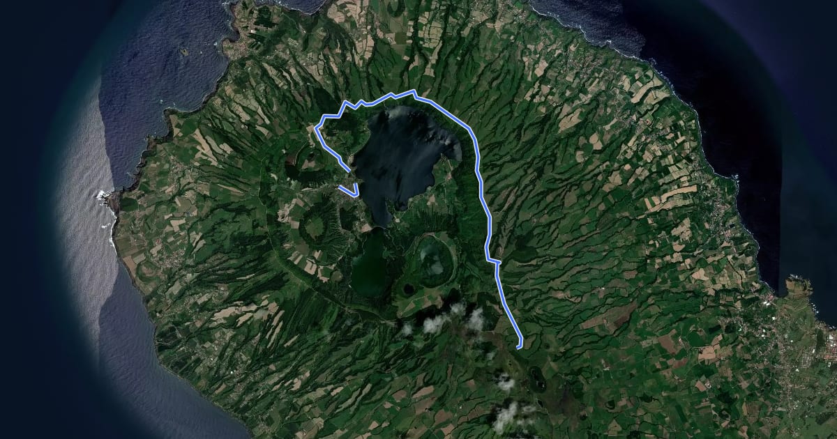 Маршрут PR04SMI Mata do Canário - Sete Cidades на спутниковом снимке