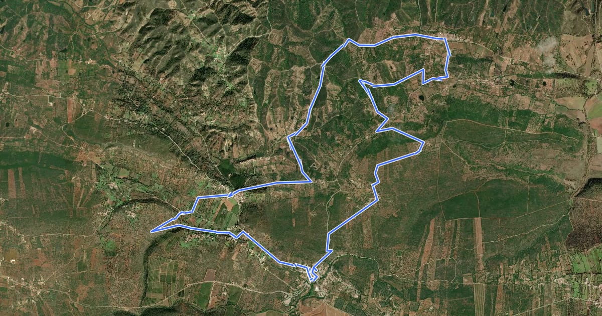 Маршрут PR15 - Entre o Barrocal e a Serra на спутниковом снимке
