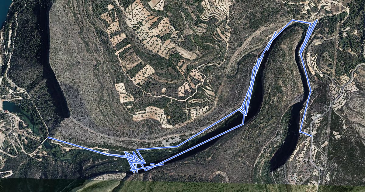 Маршрут Puentes colgantes de Chulilla на спутниковом снимке