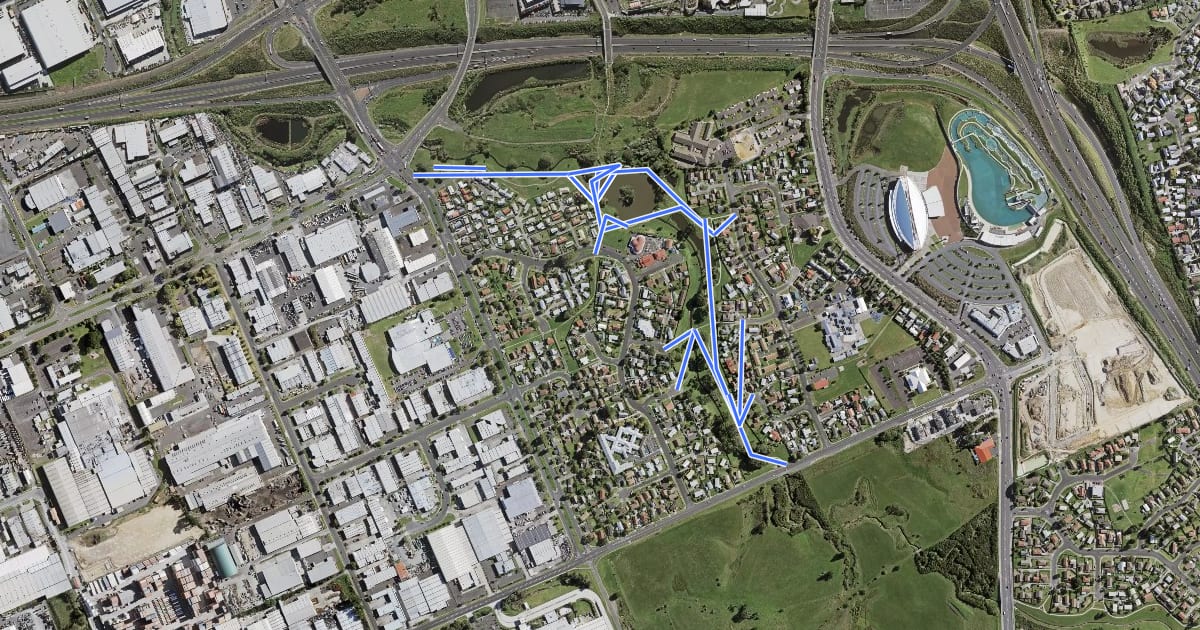 Маршрут Puhinui Creek Shared Path на спутниковом снимке