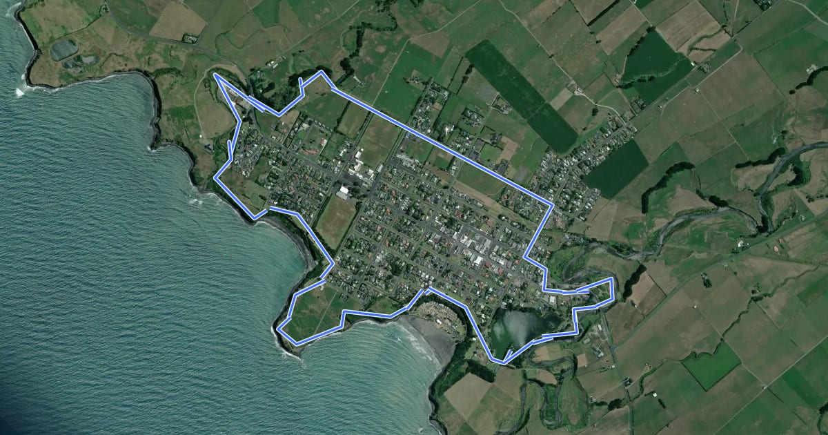 Маршрут Ōpunakē Loop Pathway на спутниковом снимке