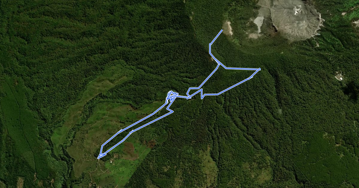 Маршрут Puncak Upas via Trek 11 Sukawana на спутниковом снимке