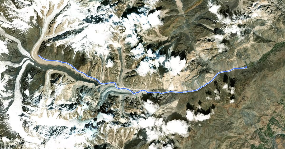Маршрут Qadi Deh Glacier на спутниковом снимке