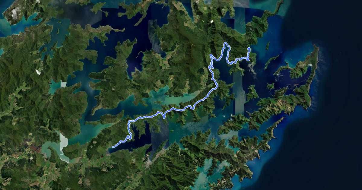 Маршрут Queen Charlotte Track на спутниковом снимке