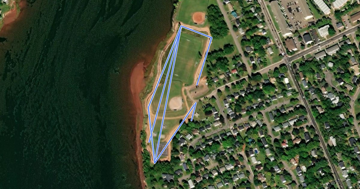 Маршрут Queen Elizabeth Park Trail на спутниковом снимке