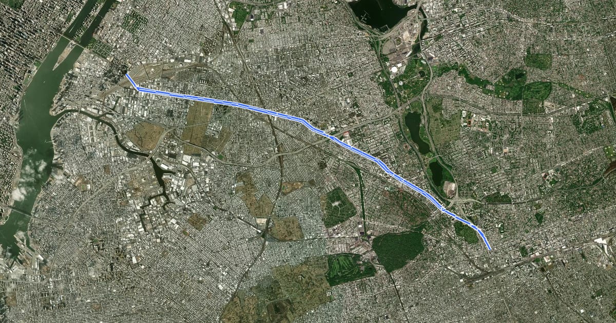 Маршрут Queens Boulevard на спутниковом снимке
