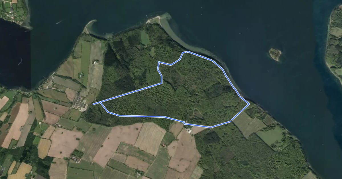 Маршрут Rød rute - Stenderupskovene на спутниковом снимке